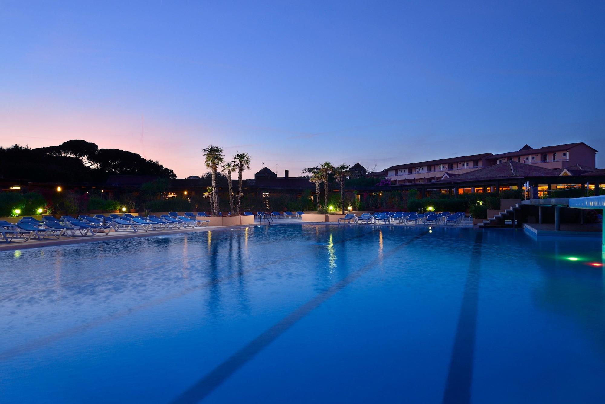 Garden Toscana Resort Сан-Винченцо Экстерьер фото