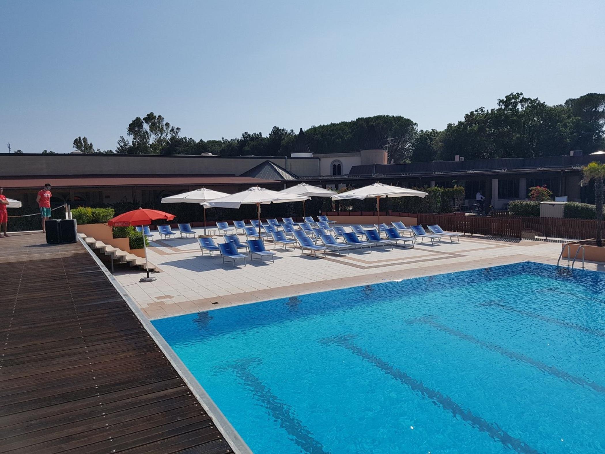 Garden Toscana Resort Сан-Винченцо Экстерьер фото