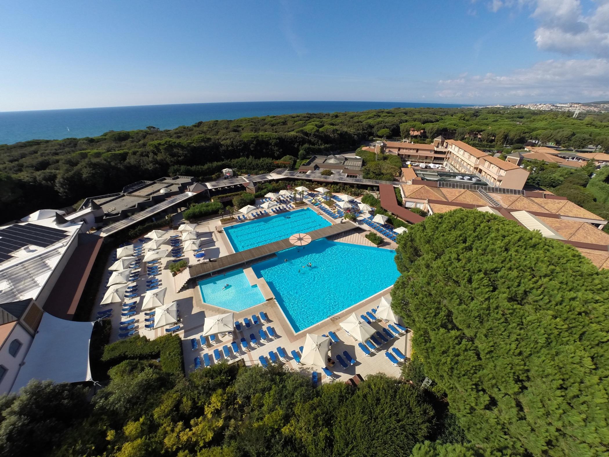 Garden Toscana Resort Сан-Винченцо Экстерьер фото