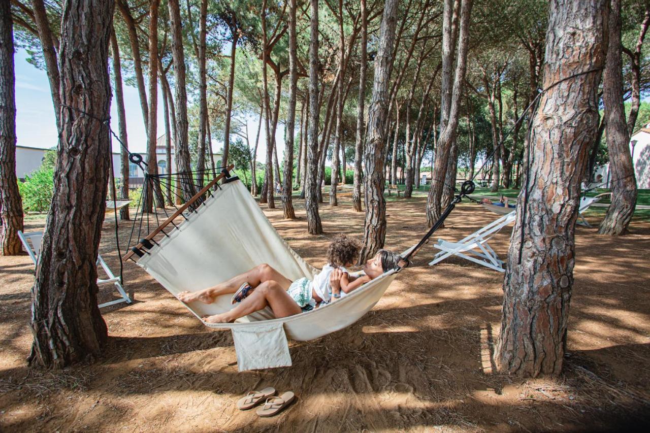 Garden Toscana Resort Сан-Винченцо Экстерьер фото